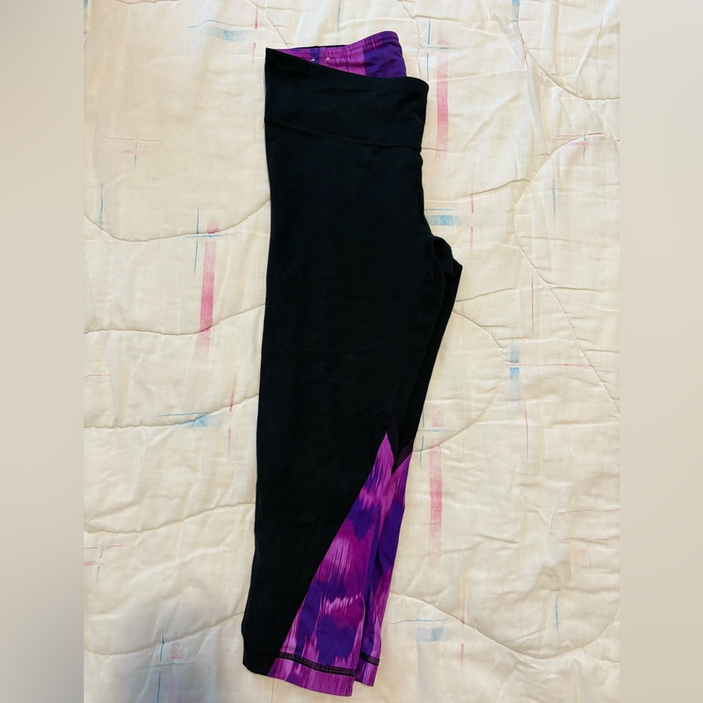 UNDER ARMOUR Women’s Capri Length Leggings, Size Small